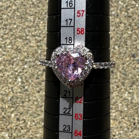 NEW Pink Heart-shaped & Clear Crystal CZ Halo Ring White Gold Plated Size 9 - Picture 7 of 12